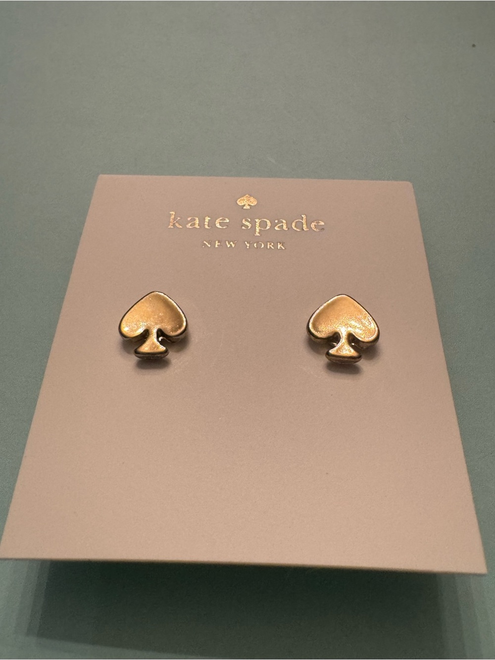 kate spade gold spade logo stud earrings
